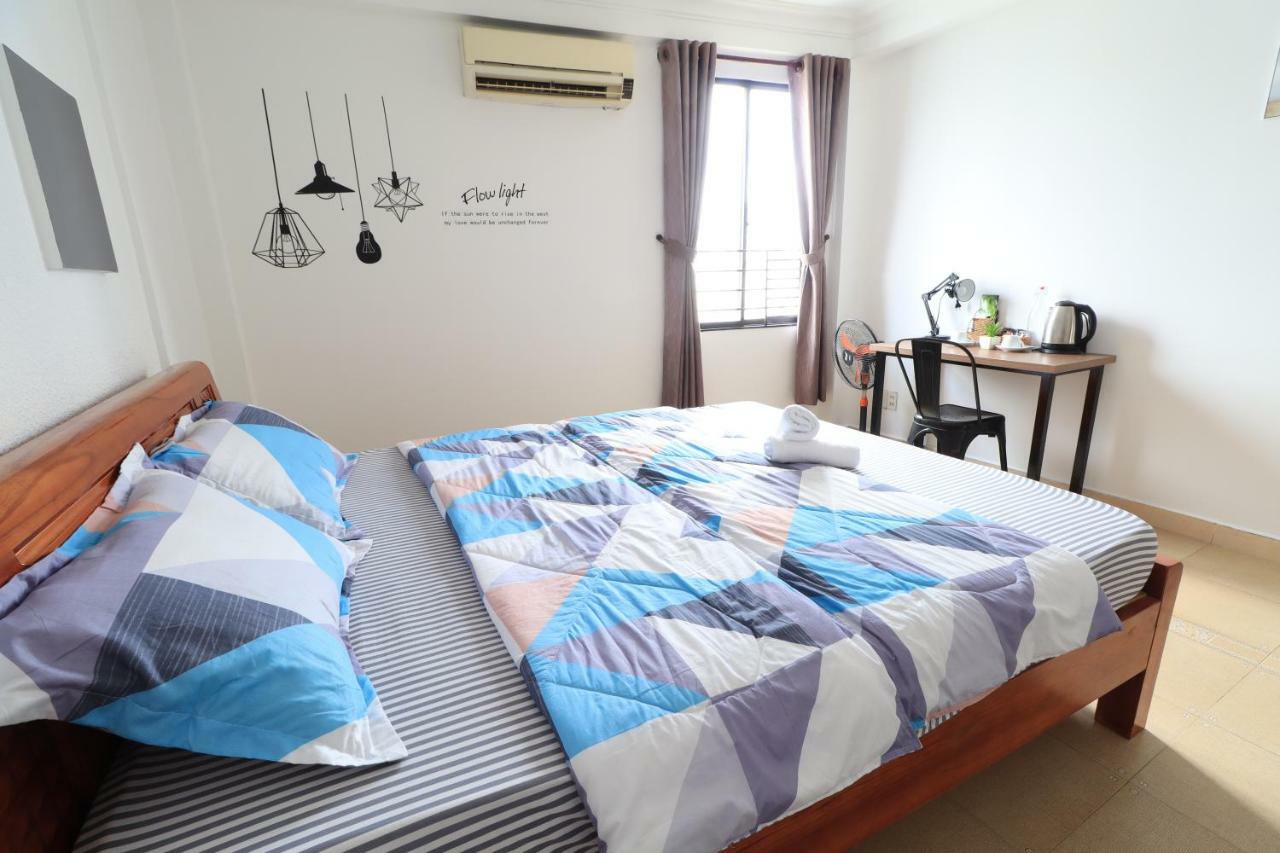The Art - Vitamin Smiles Hostel โฮจิมินห์ซิตี้ ภายนอก รูปภาพ