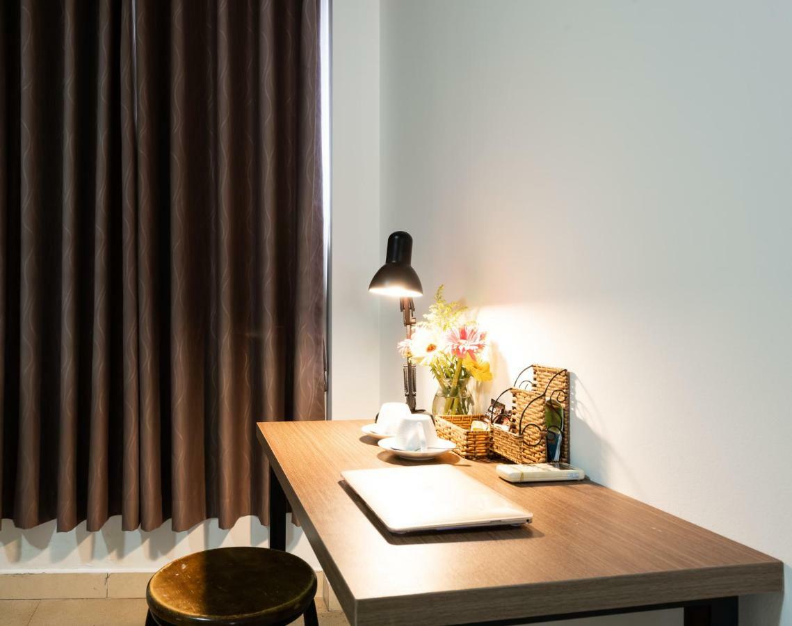 The Art - Vitamin Smiles Hostel โฮจิมินห์ซิตี้ ภายนอก รูปภาพ