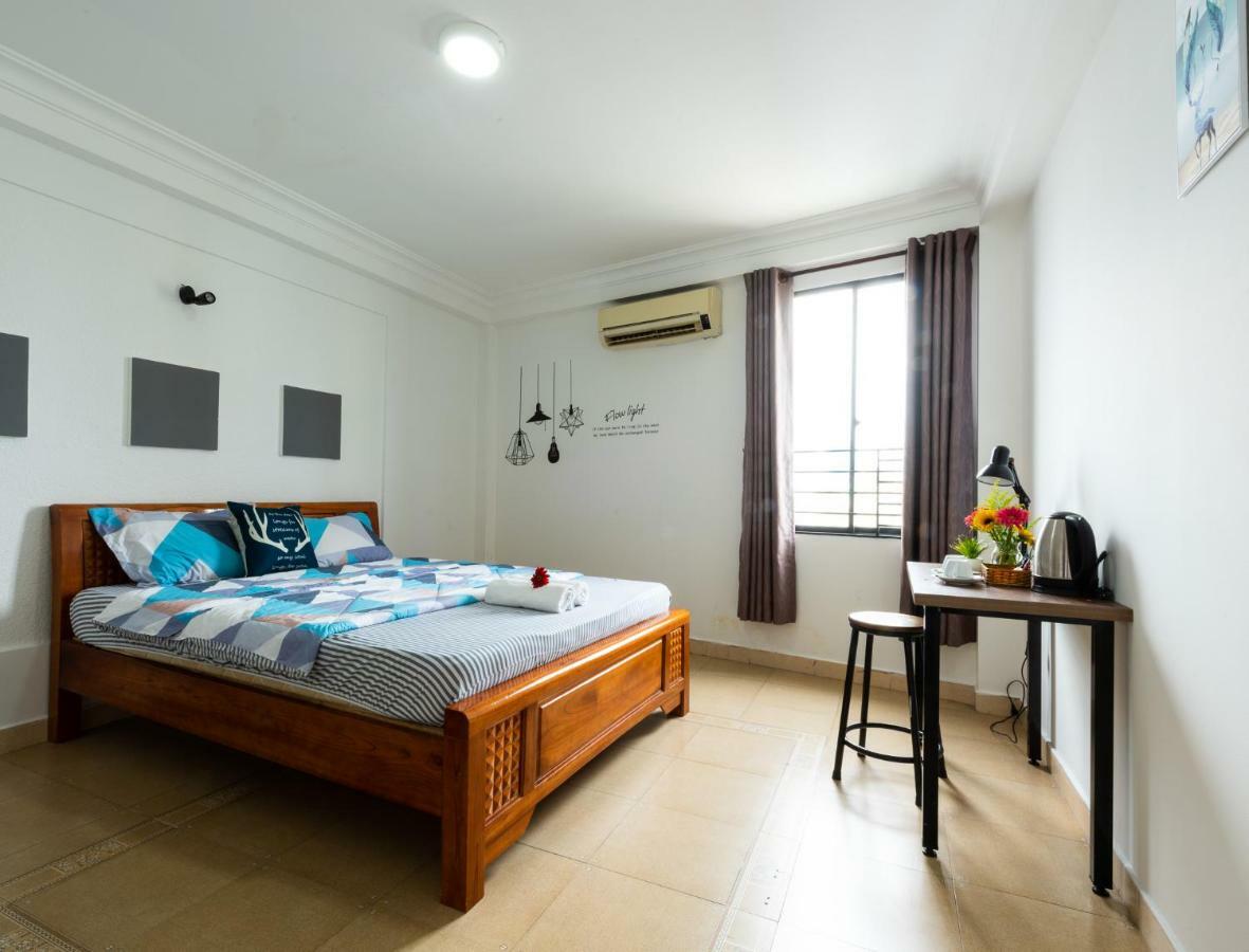 The Art - Vitamin Smiles Hostel โฮจิมินห์ซิตี้ ภายนอก รูปภาพ
