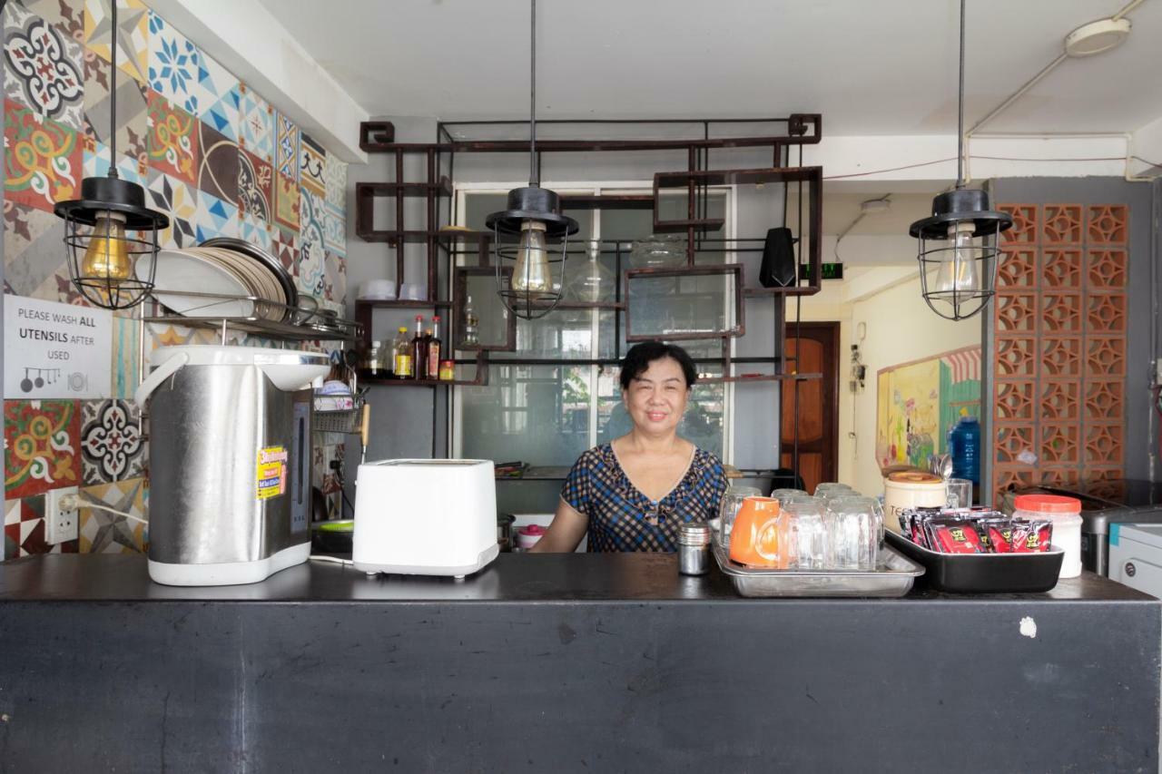 The Art - Vitamin Smiles Hostel โฮจิมินห์ซิตี้ ภายนอก รูปภาพ