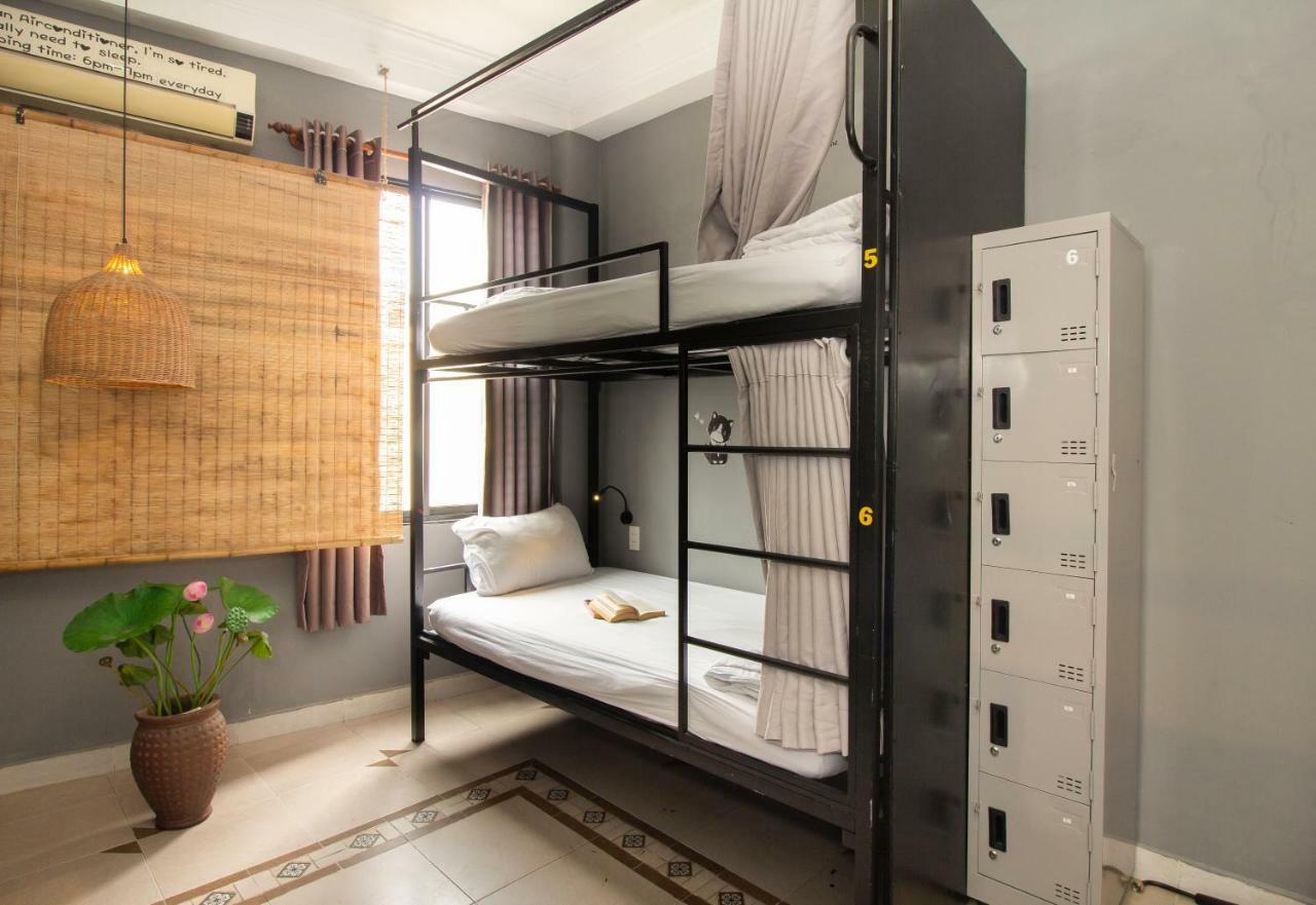The Art - Vitamin Smiles Hostel โฮจิมินห์ซิตี้ ภายนอก รูปภาพ