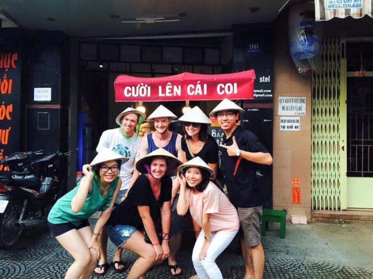 The Art - Vitamin Smiles Hostel โฮจิมินห์ซิตี้ ภายนอก รูปภาพ