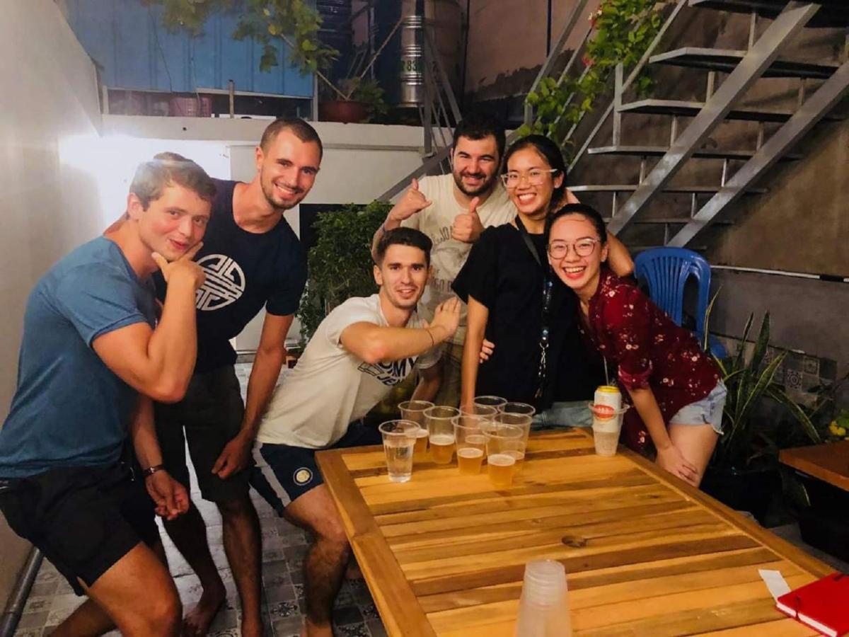 The Art - Vitamin Smiles Hostel โฮจิมินห์ซิตี้ ภายนอก รูปภาพ